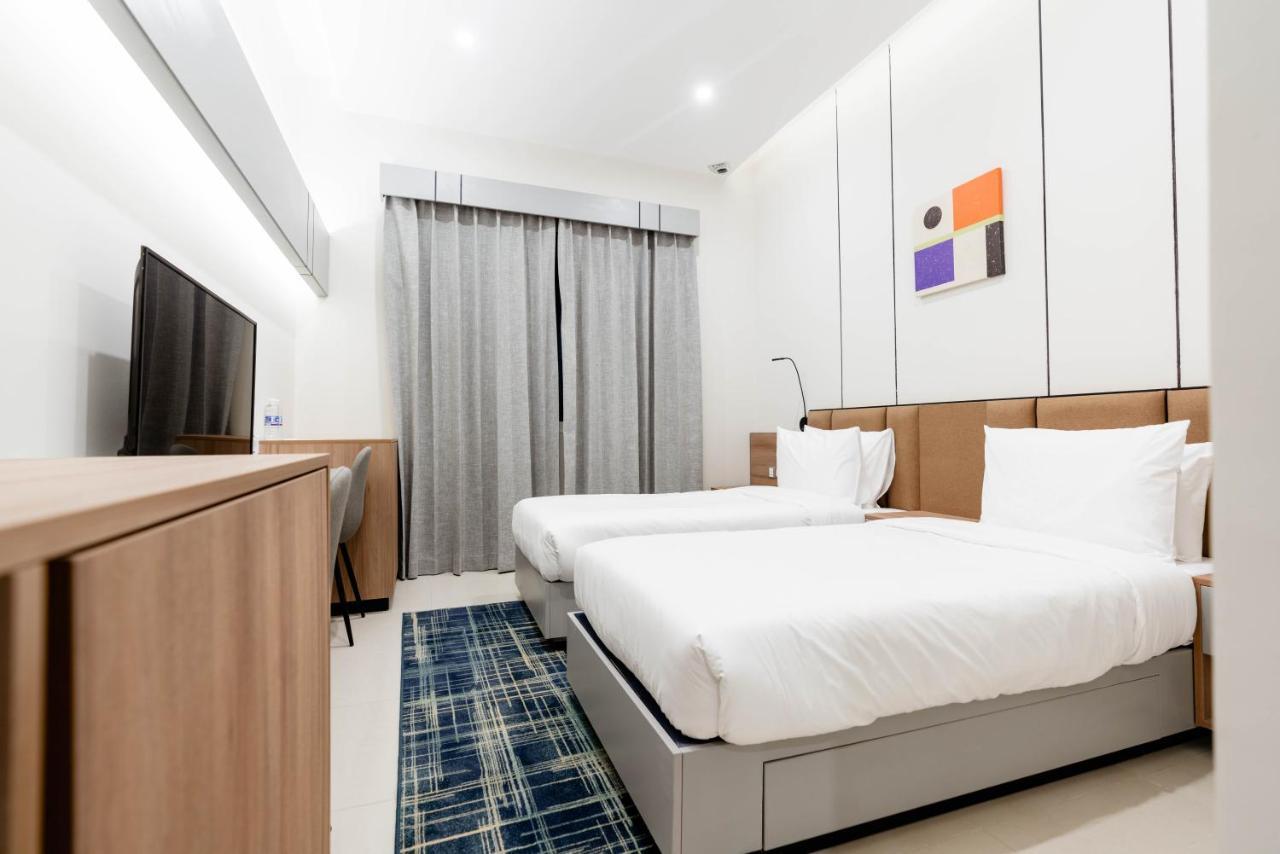 Resivation Hotel Dubai Esterno foto