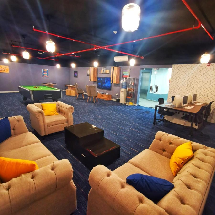 Resivation Hotel Dubai Esterno foto