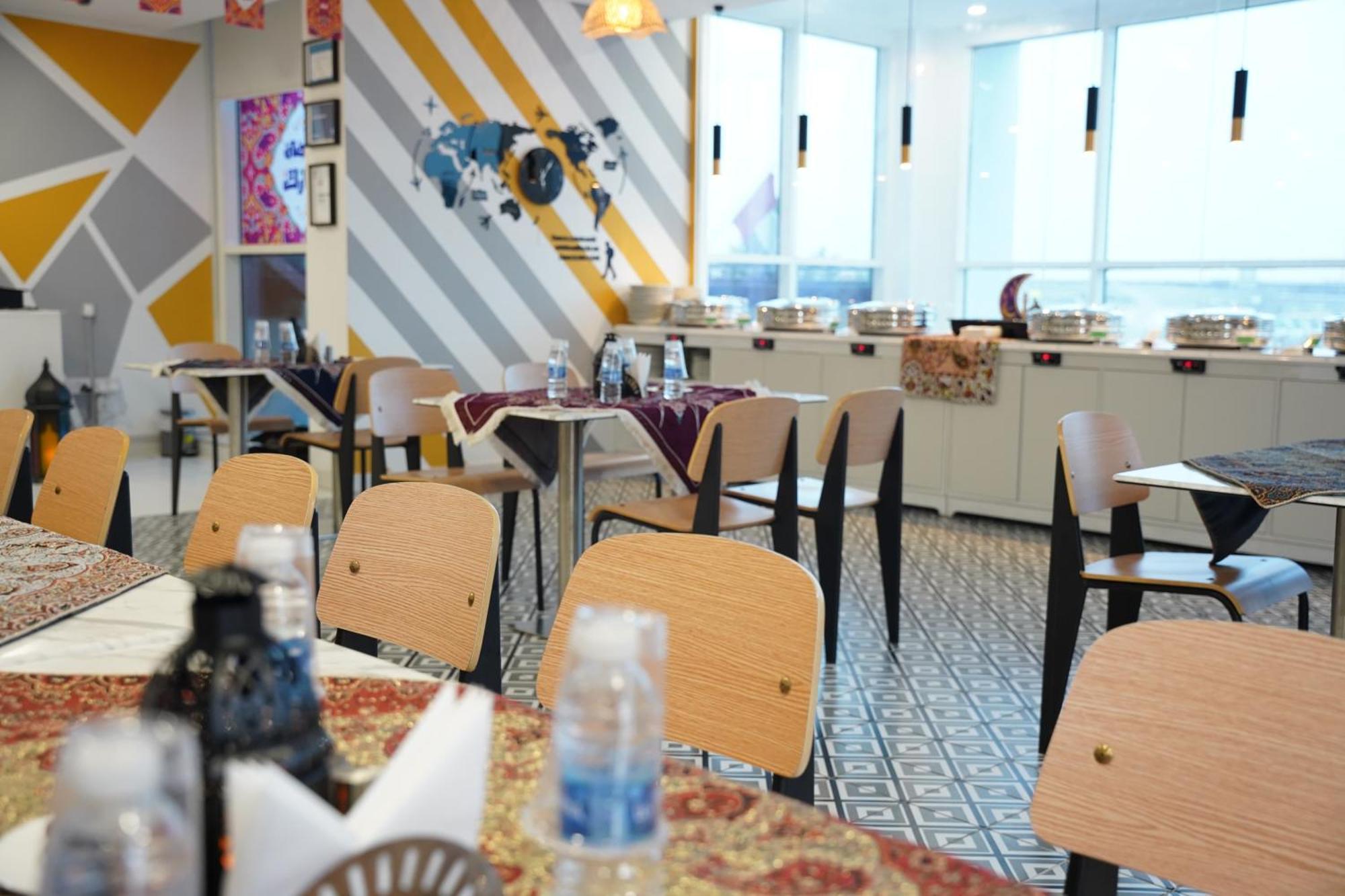 Resivation Hotel Dubai Esterno foto